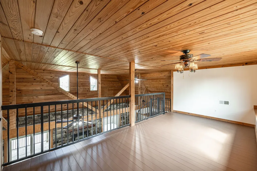 2726 New Hall Road Greenbrier TN 37073