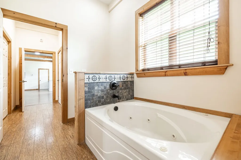 2726 New Hall Road Greenbrier TN 37073