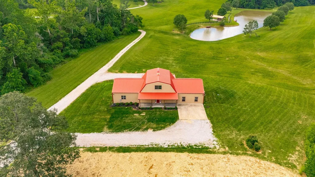 2726 New Hall Road Greenbrier TN 37073