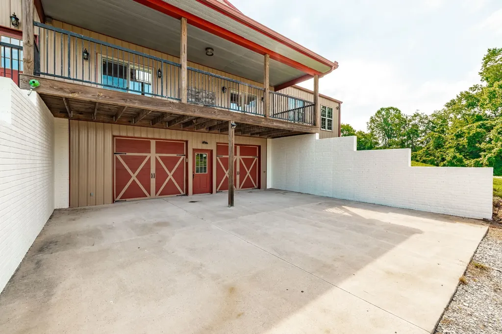 2726 New Hall Road Greenbrier TN 37073