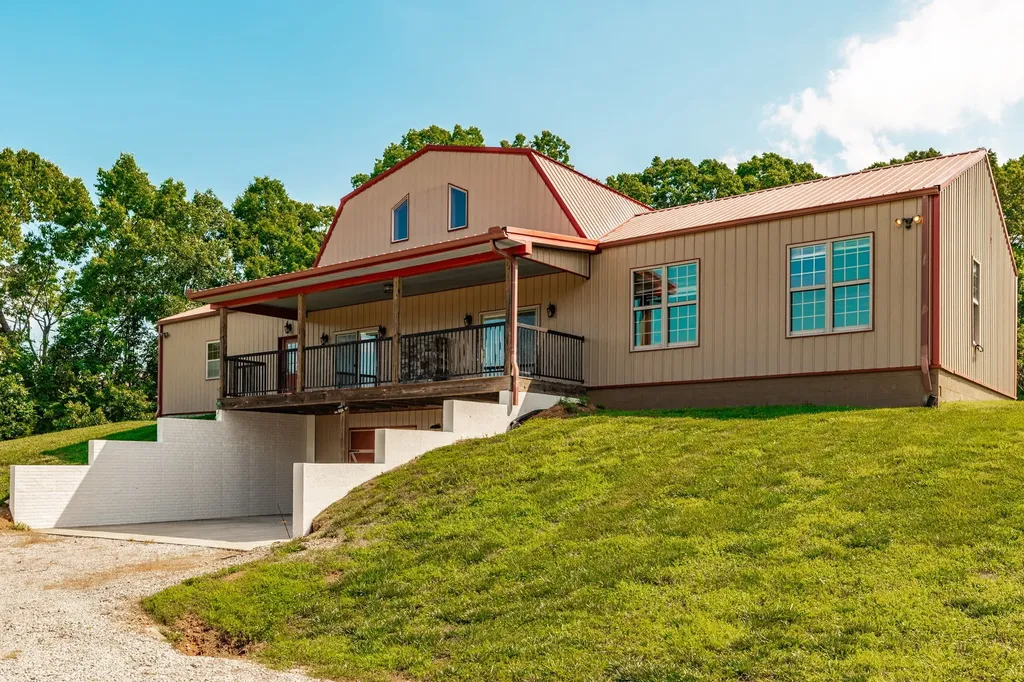 2726 New Hall Road Greenbrier TN 37073