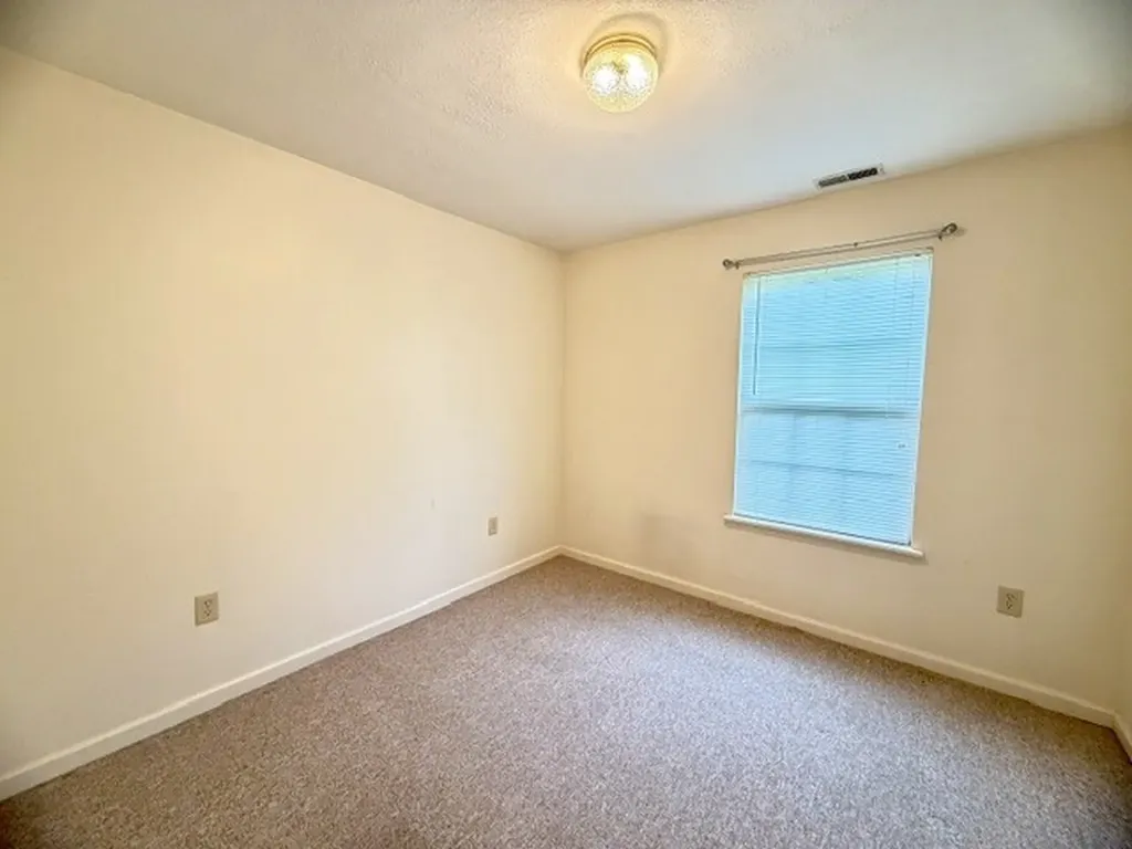 46 Woods Edge Road Winchester TN 37398