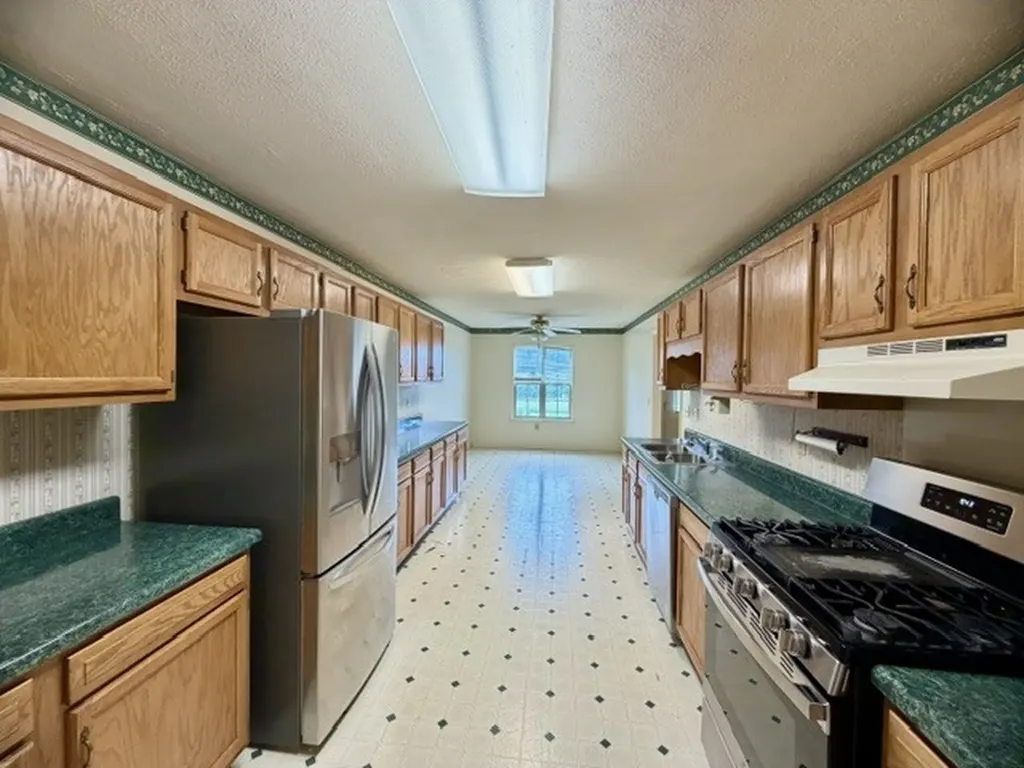 46 Woods Edge Road Winchester TN 37398