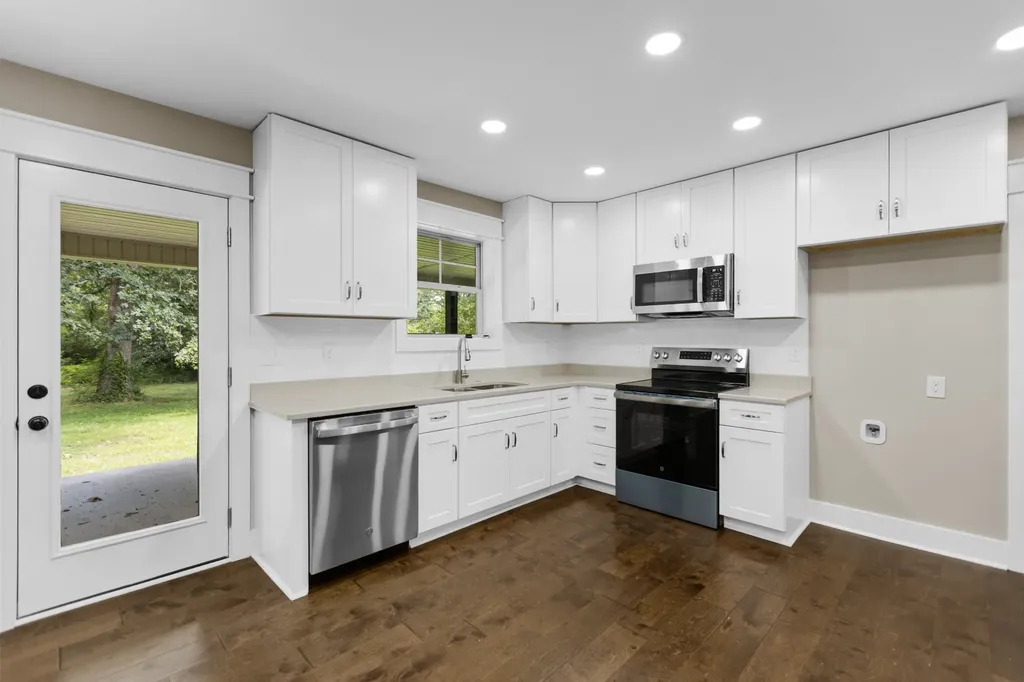 204 Foxboro Lane Tullahoma TN 37388