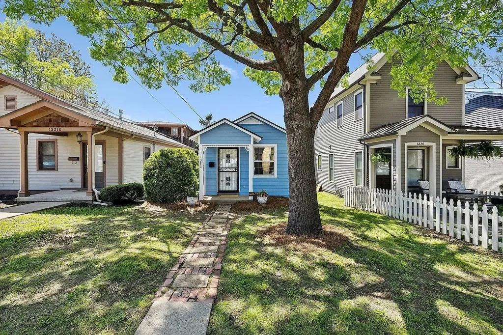 1323 7th Ave, N Nashville TN 37208