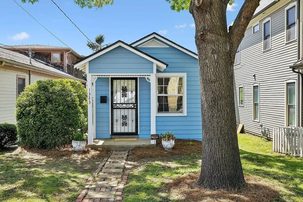 1323 7th Ave, N Nashville TN 37208