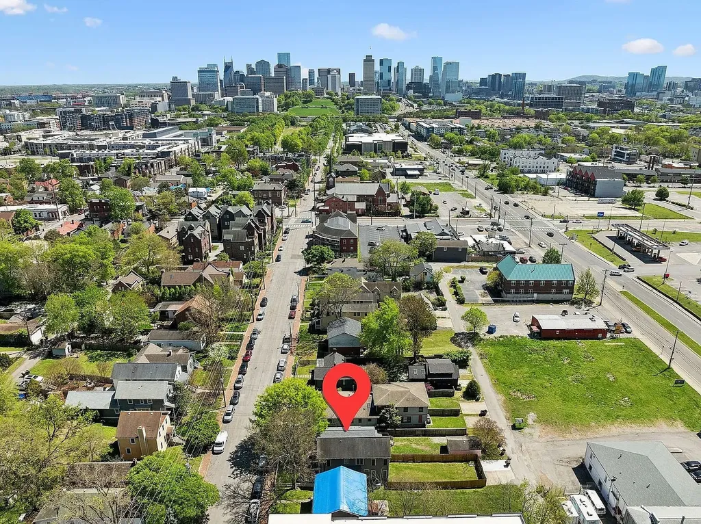 1323 7th Ave, N Nashville TN 37208
