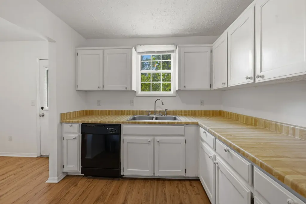211 Oak Grove Drive Nashville TN 37217
