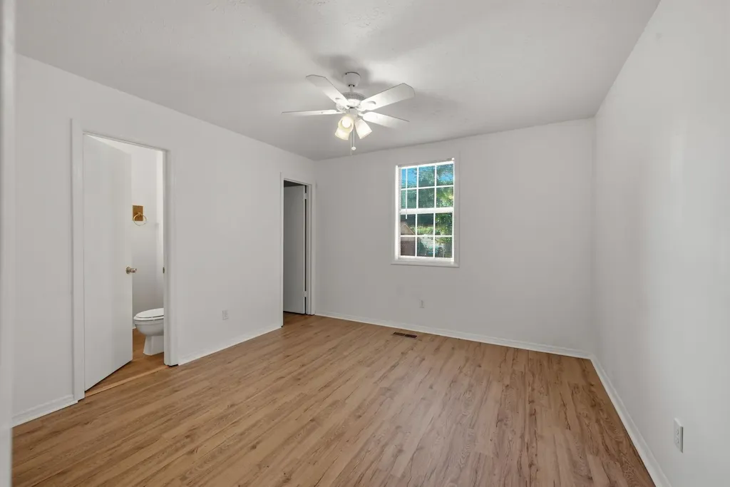 211 Oak Grove Drive Nashville TN 37217