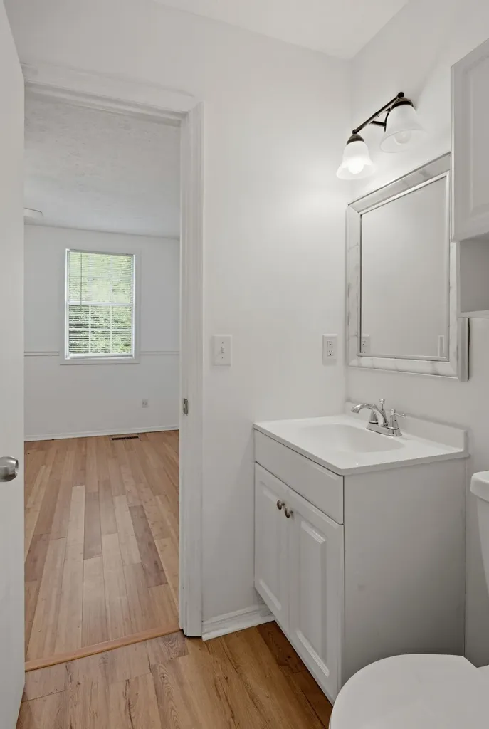211 Oak Grove Drive Nashville TN 37217