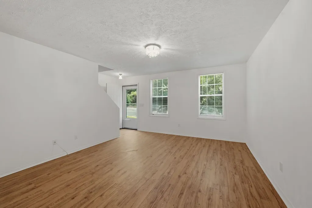211 Oak Grove Drive Nashville TN 37217