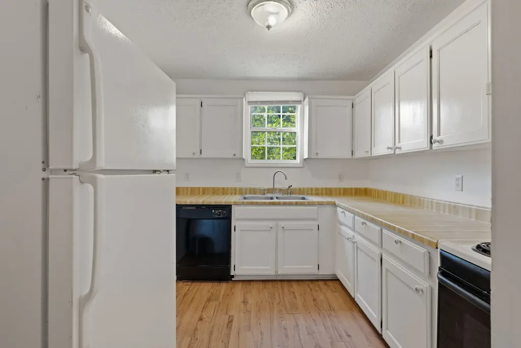 211 Oak Grove Drive Nashville TN 37217