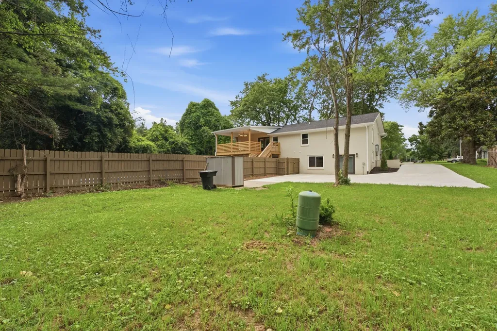 510 Iris Avenue Murfreesboro TN 37128