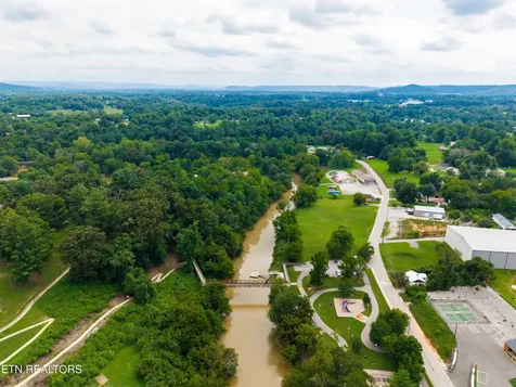 23 S Carter Street Sparta TN 38583
