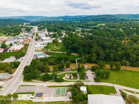 23 S Carter Street Sparta TN 38583