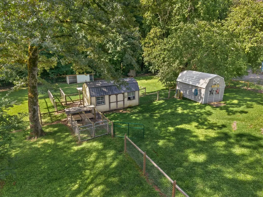83 W Point Drive Fayetteville TN 37334