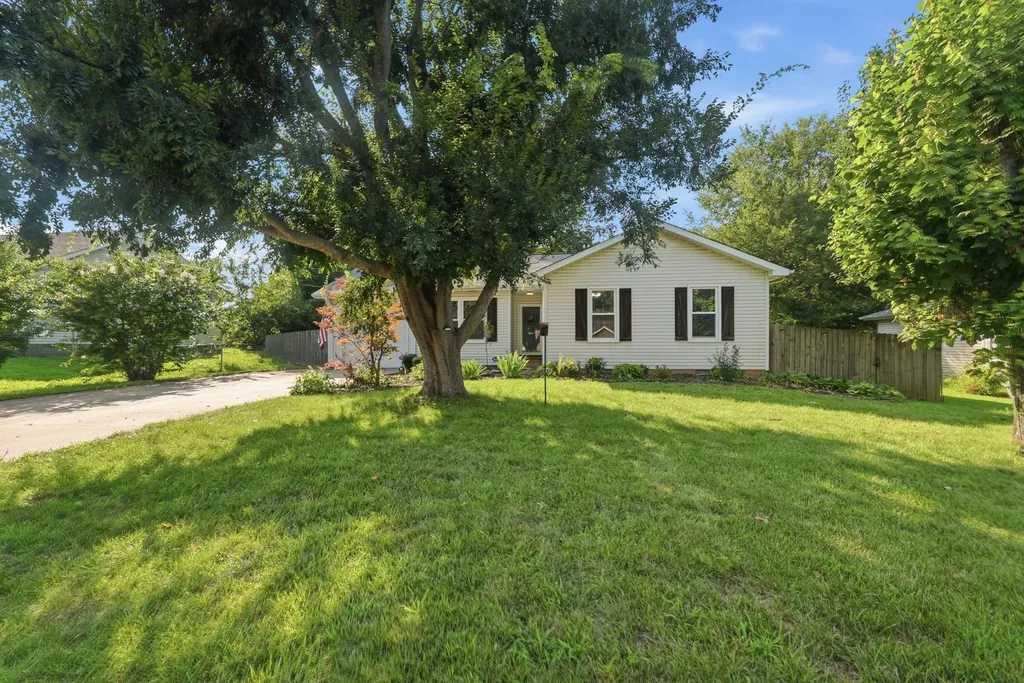 2670 Keyland Drive Clarksville TN 37040