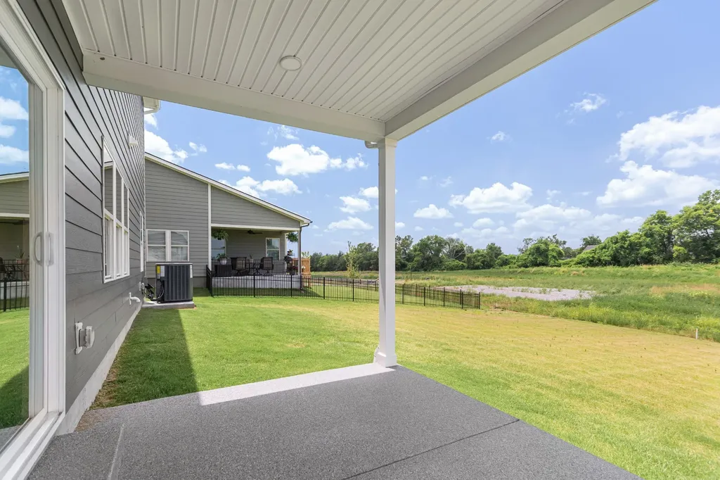 1104 Riverview Run Madison TN 37115