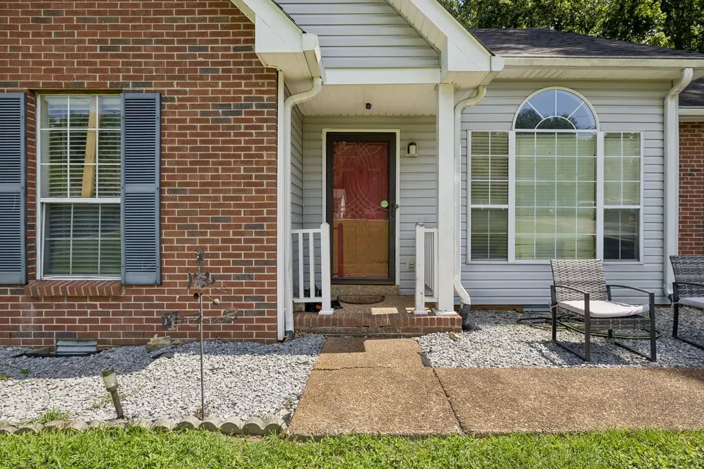 1044 Winding Way Drive White House TN 37188