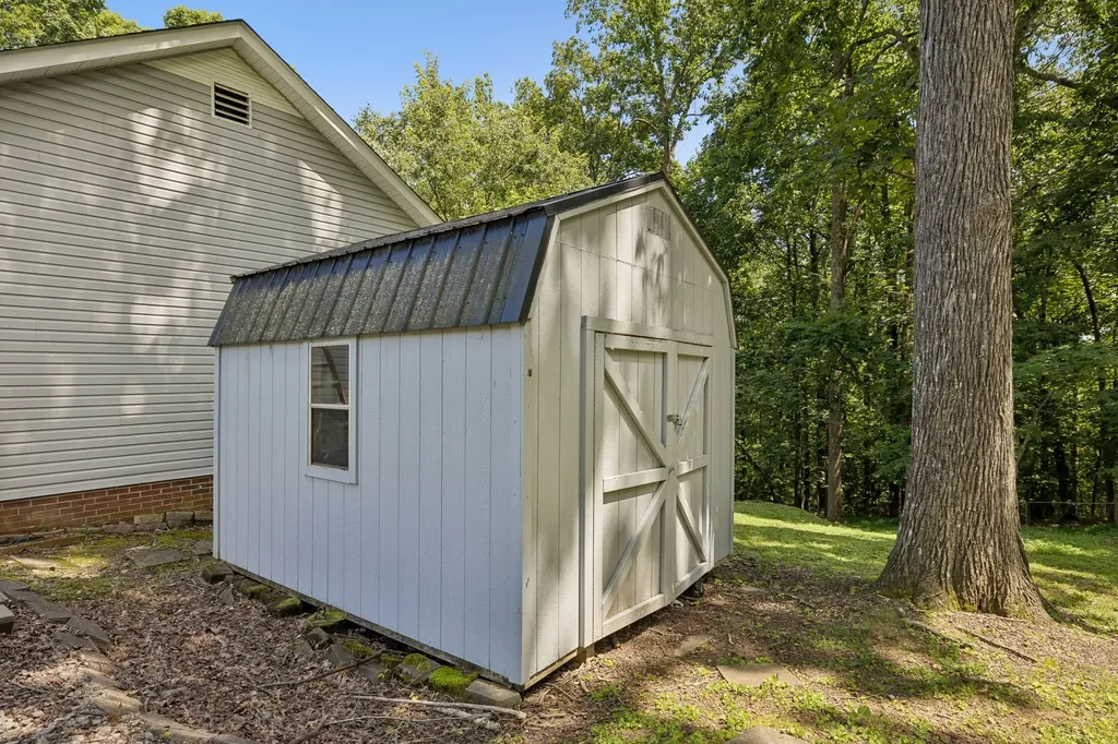 1044 Winding Way Drive White House TN 37188