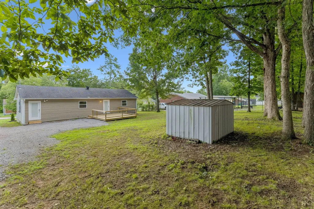 668 Jackson Avenue Lewisburg TN 37091