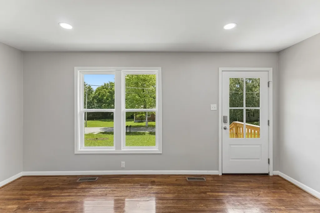 668 Jackson Avenue Lewisburg TN 37091