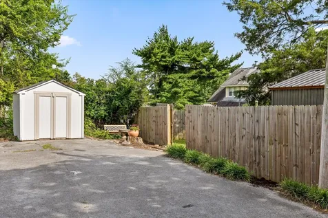 1121 Highland Drive Chattanooga TN 37405