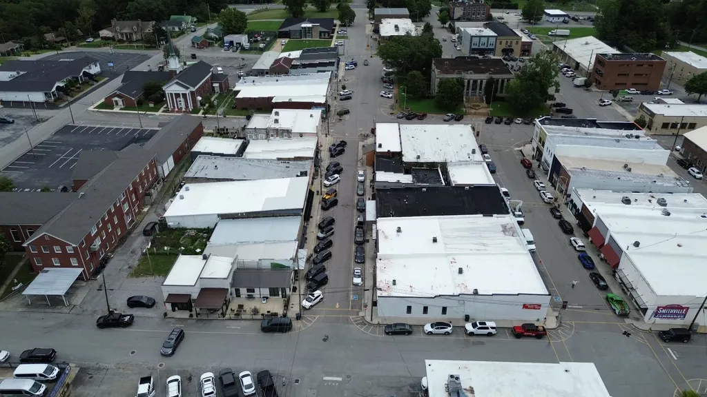 118 W Walnut Street Smithville TN 37166