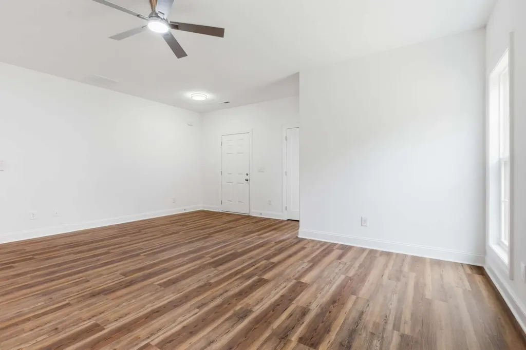 295 Spring Street La Vergne TN 37086