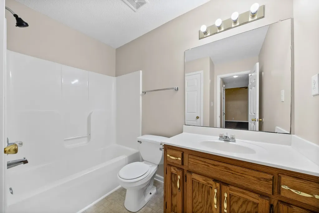 386 Brook Mead Drive Clarksville TN 37042