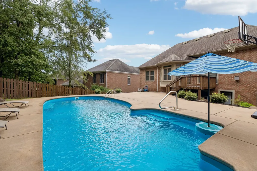 612 Bayhill Ct, N Hermitage TN 37076