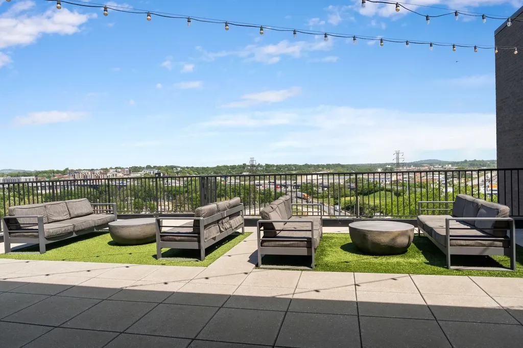 65 Lindsley Avenue Nashville TN 37210