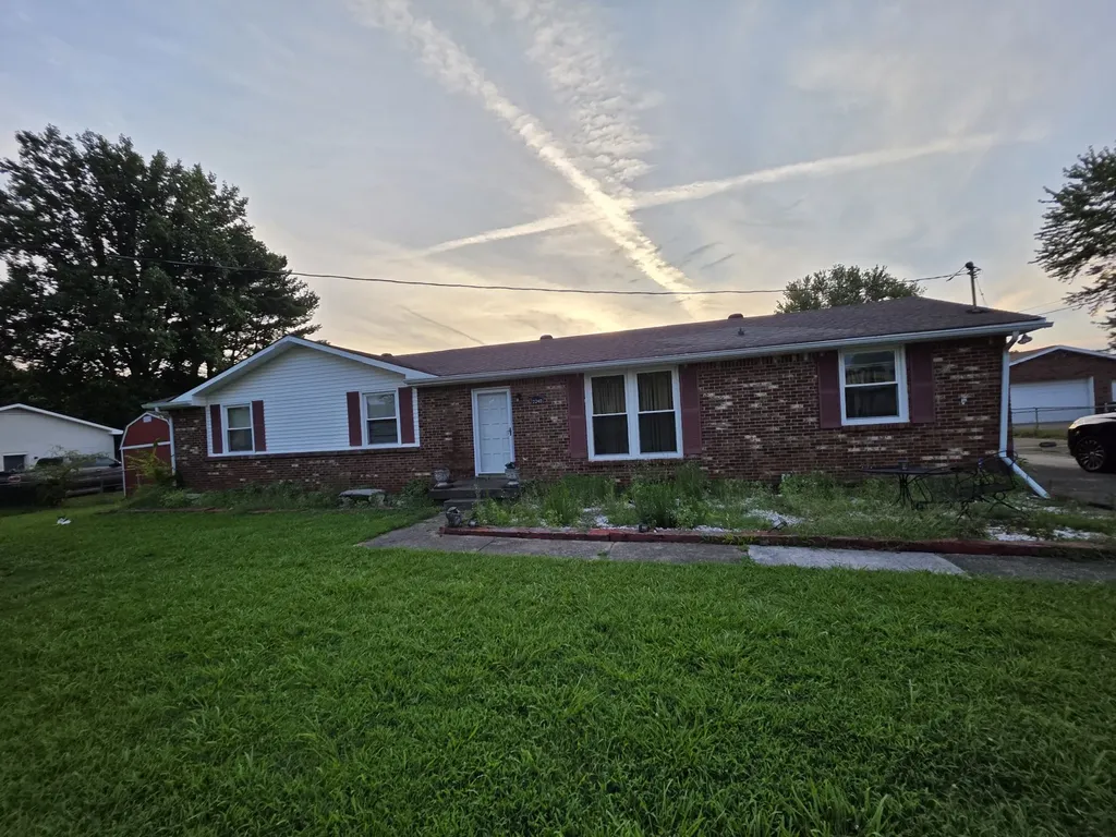 2240 Robin Drive Clarksville TN 37042