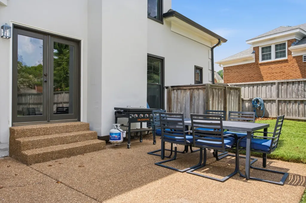 700 Burleigh Court Nashville TN 37221