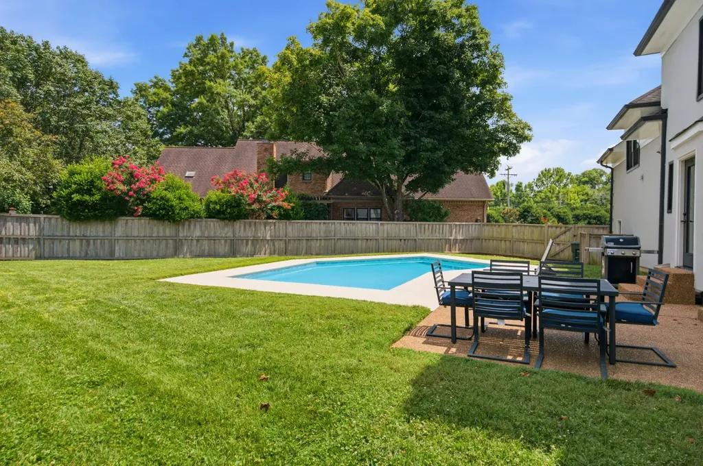 700 Burleigh Court Nashville TN 37221