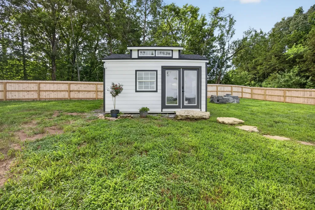 545 Bridle Path Lane Hartsville TN 37074