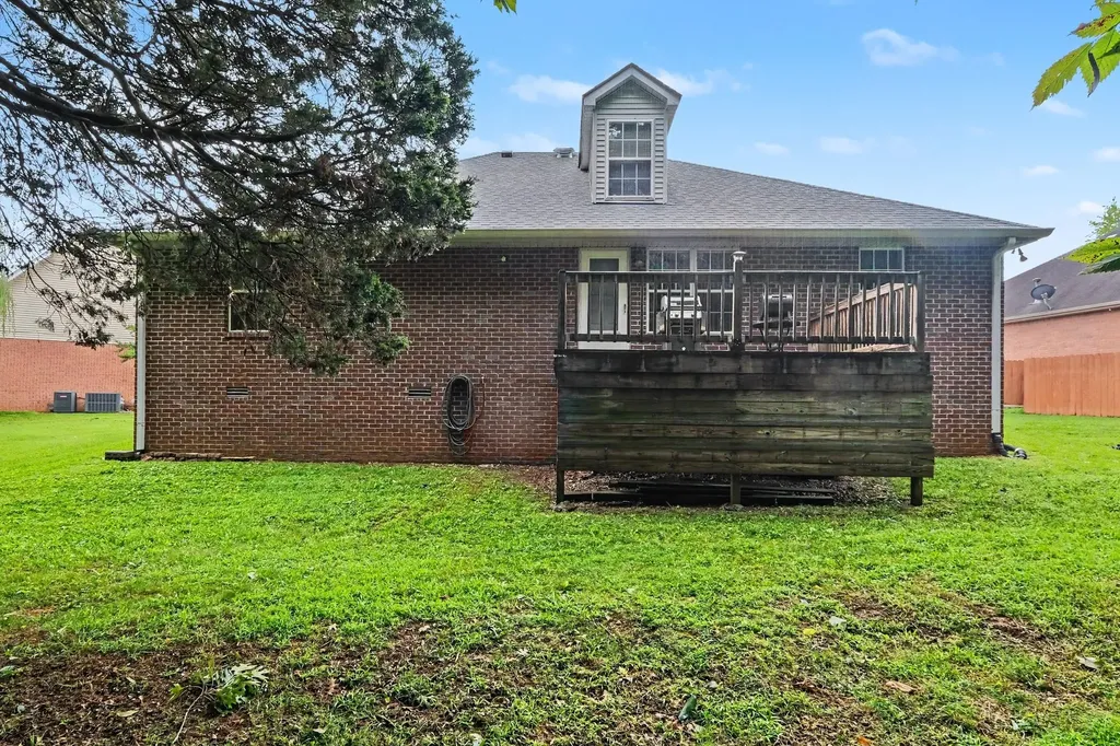712 Williamsburg Drive Smyrna TN 37167