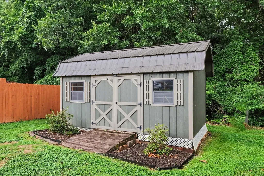 712 Williamsburg Drive Smyrna TN 37167