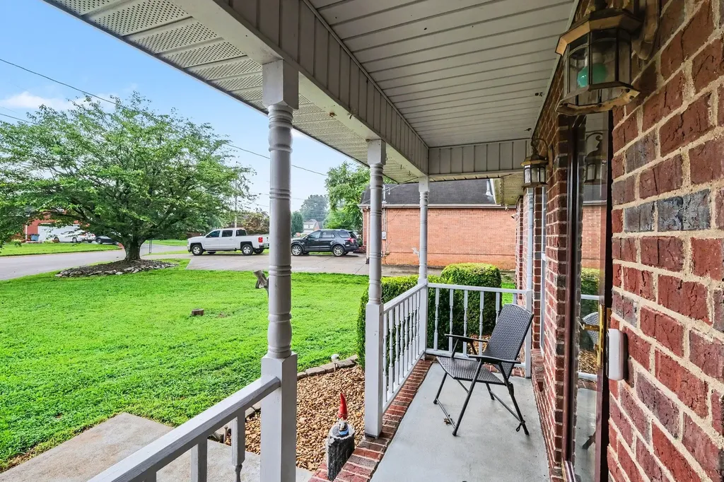 712 Williamsburg Drive Smyrna TN 37167