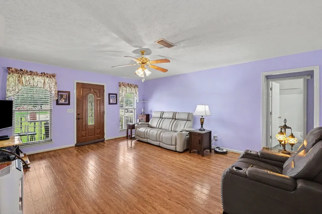 712 Williamsburg Drive Smyrna TN 37167