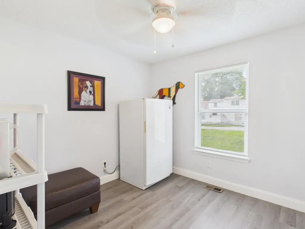 181 Spring Street Spring City TN 37381