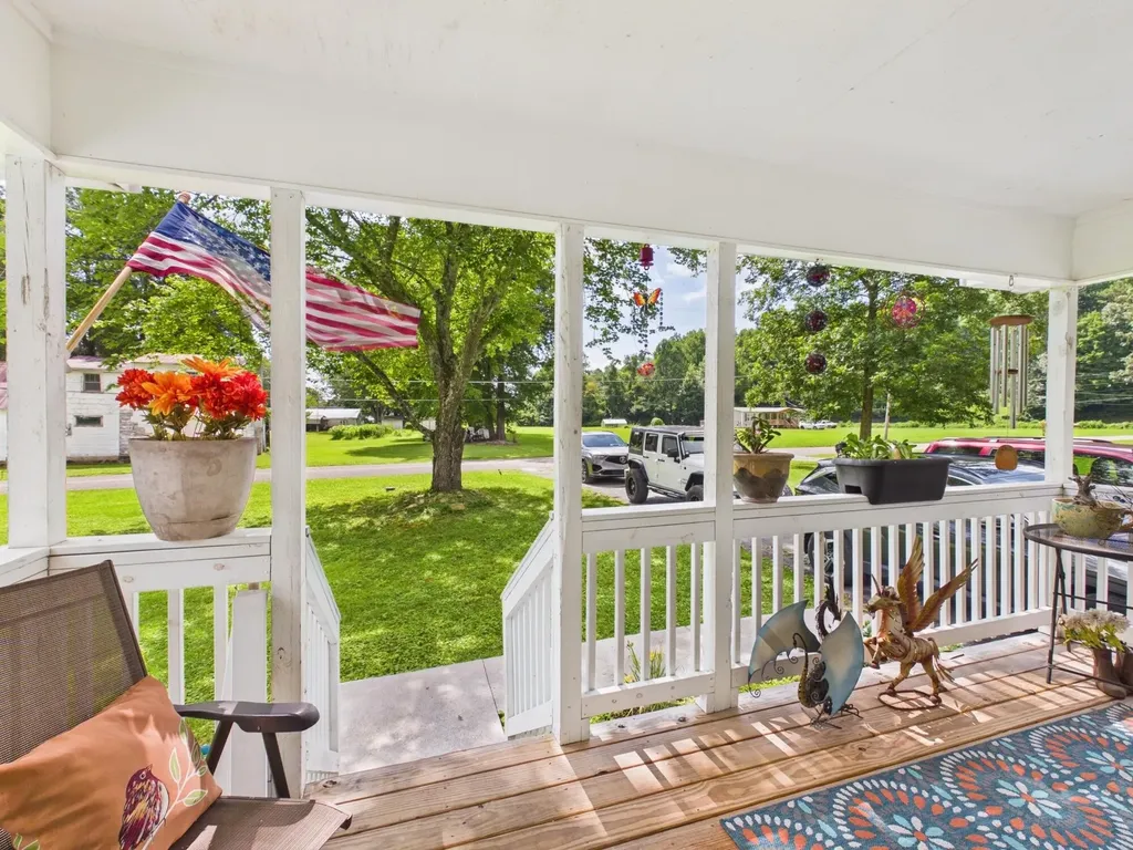 181 Spring Street Spring City TN 37381
