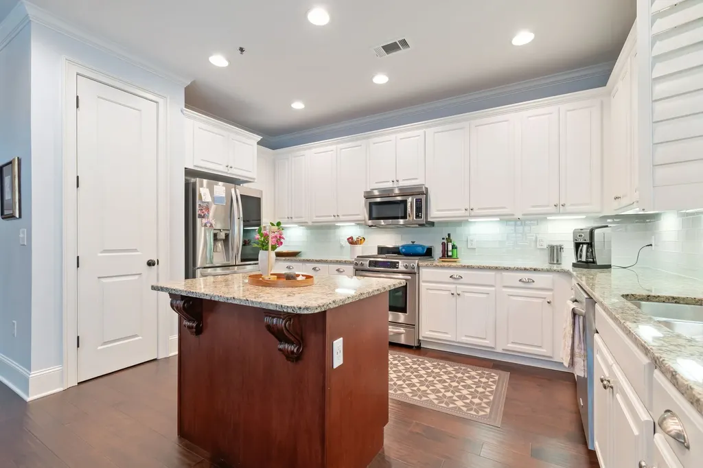 4116 Ridgefield Drive Nashville TN 37205