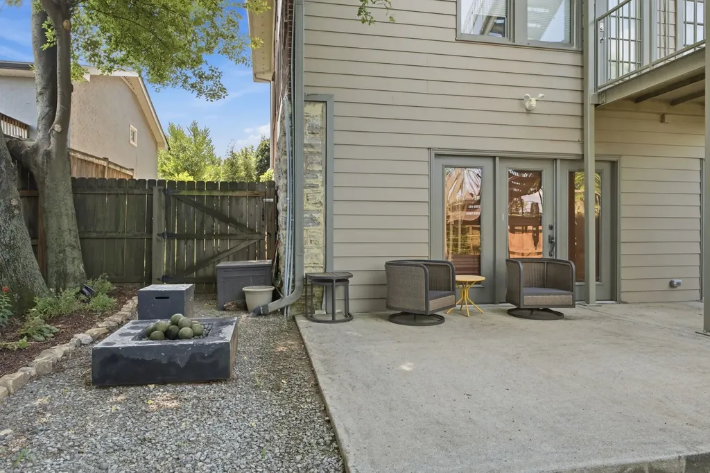 943 Russell Street Nashville TN 37206
