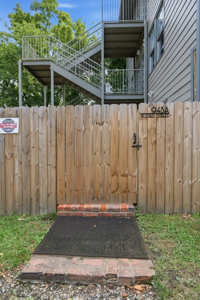 943 Russell Street Nashville TN 37206