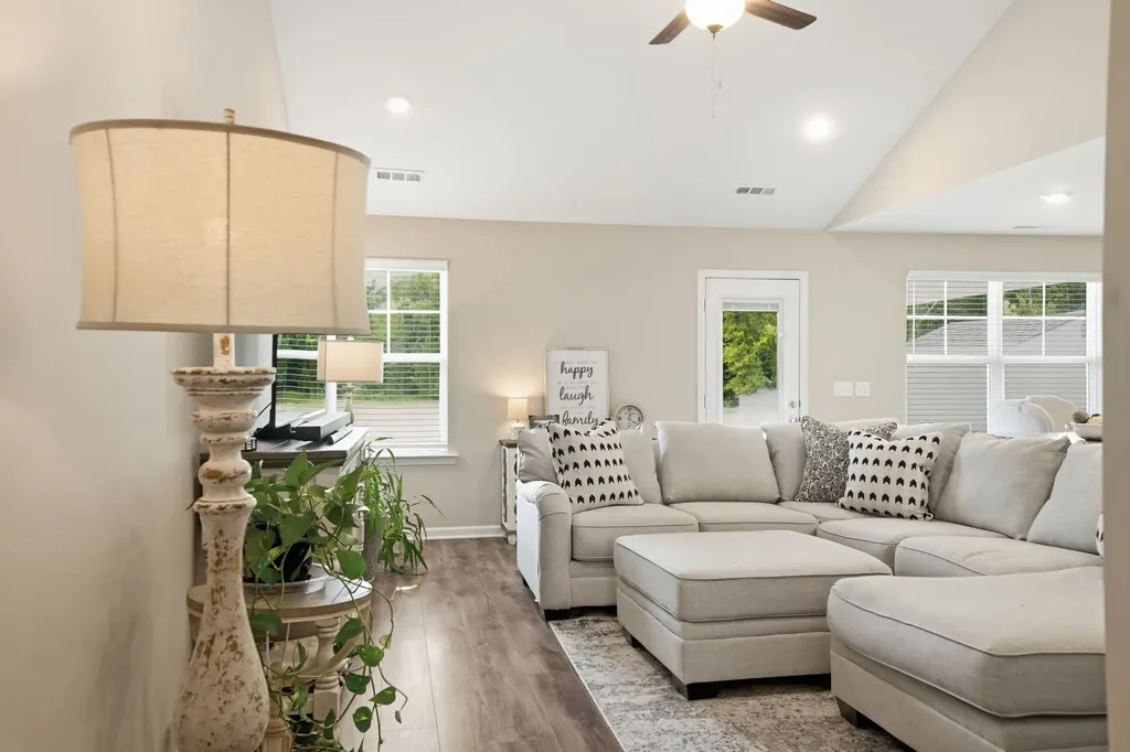 301 Ruby Cate Way Murfreesboro TN 37128