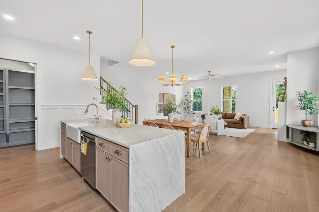 60A Creighton Avenue Nashville TN 37206
