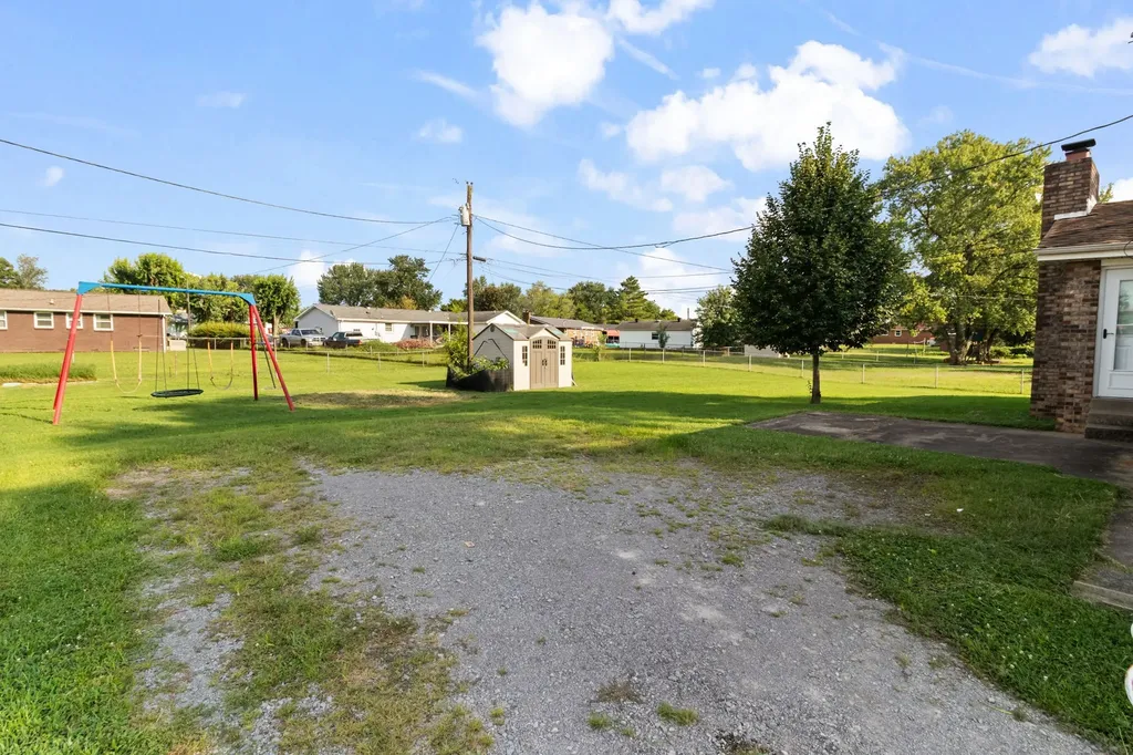 2233 Robin Drive Clarksville TN 37042
