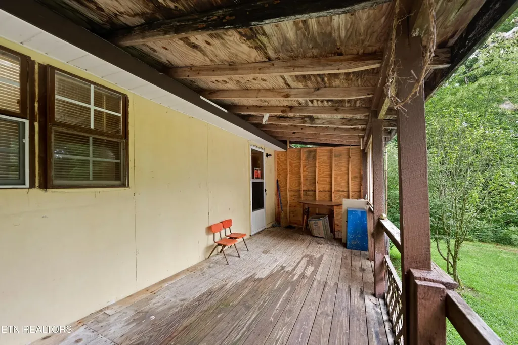 766 Wallop Lane Crossville TN 38571