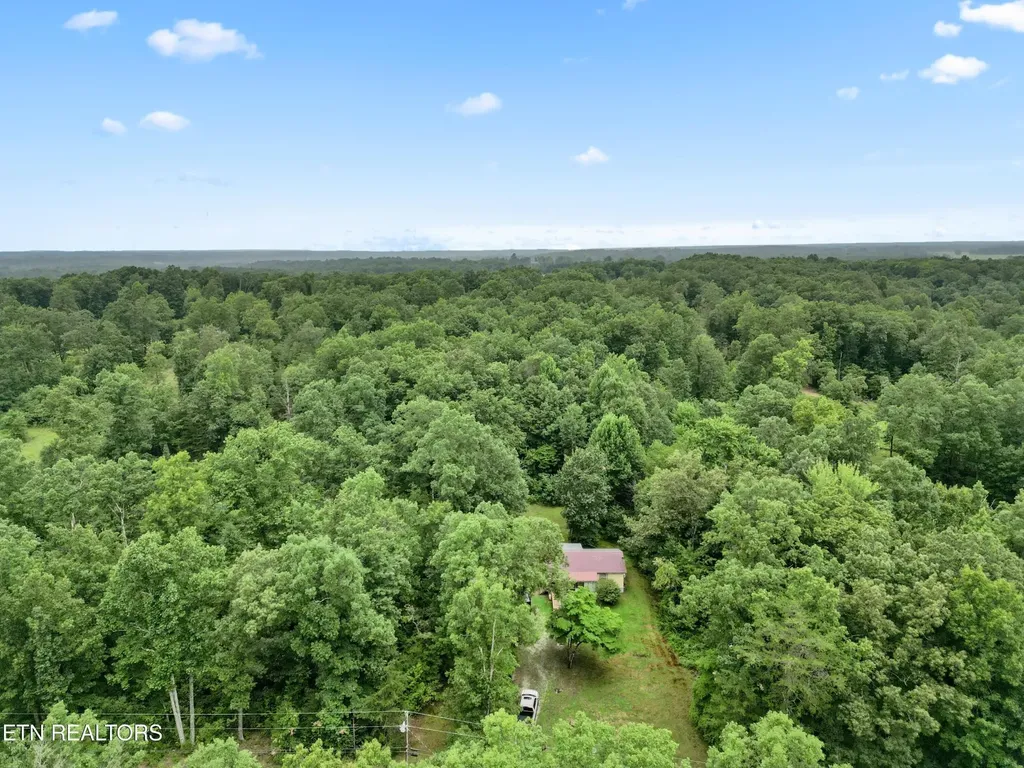 766 Wallop Lane Crossville TN 38571